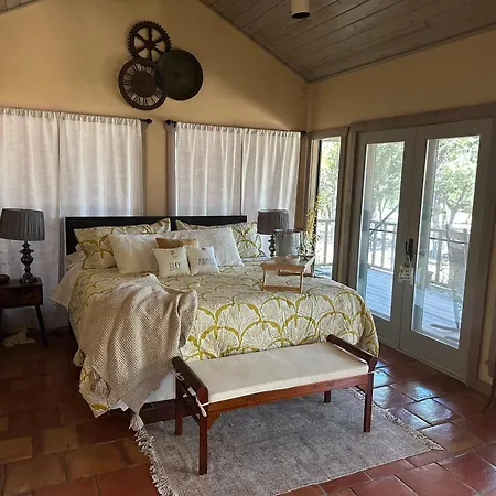 Around The Bend Bungalow